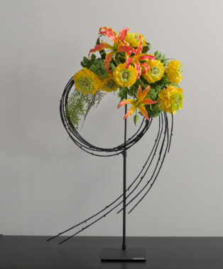 迎春ラナンキュラス&グロリオサリースL25